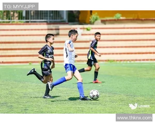 扬杰足球：探索青少年足球发展的新路径与未来愿景