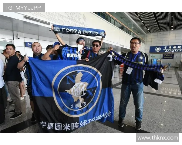 西安足球全明星赛盛况空前球迷热情高涨共庆足球盛宴 西安足球全明星赛盛况空前球迷热情高涨共庆足球盛宴